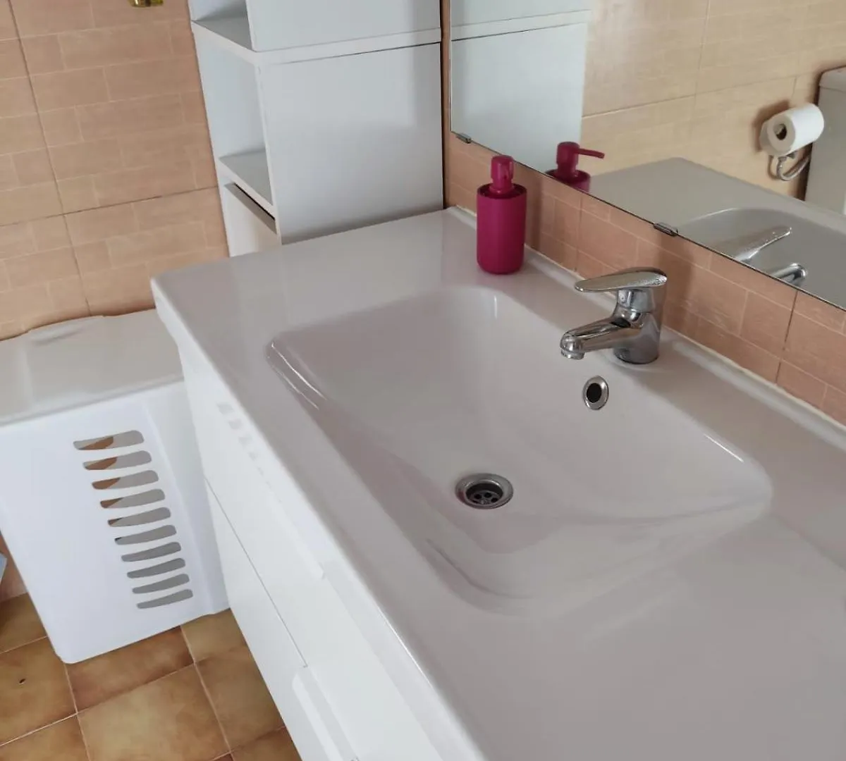 Chalet Calan Bosch كالا ان بوسش إسبانيا