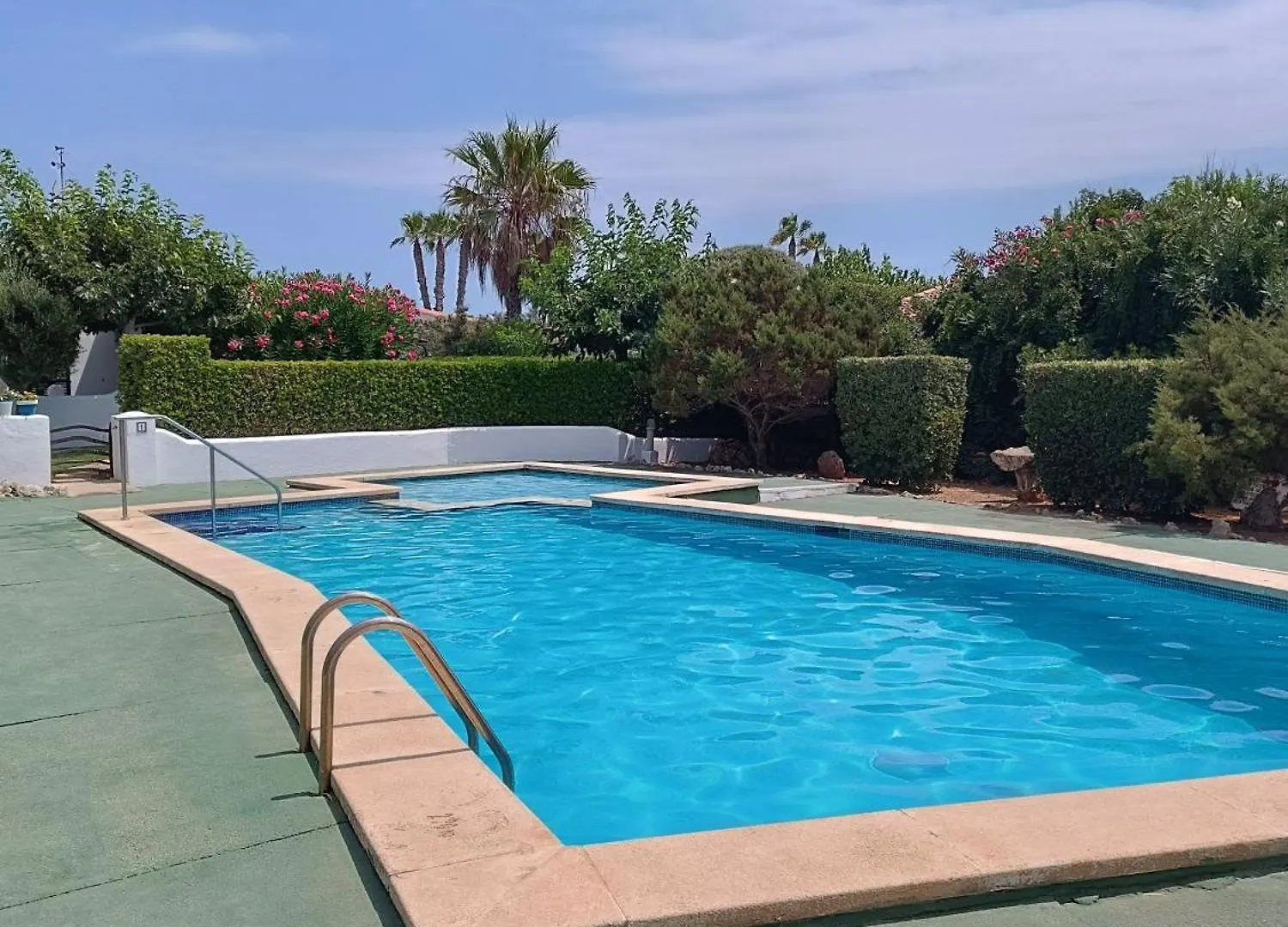 Chalet Calan Bosch كالا ان بوسش 0*,